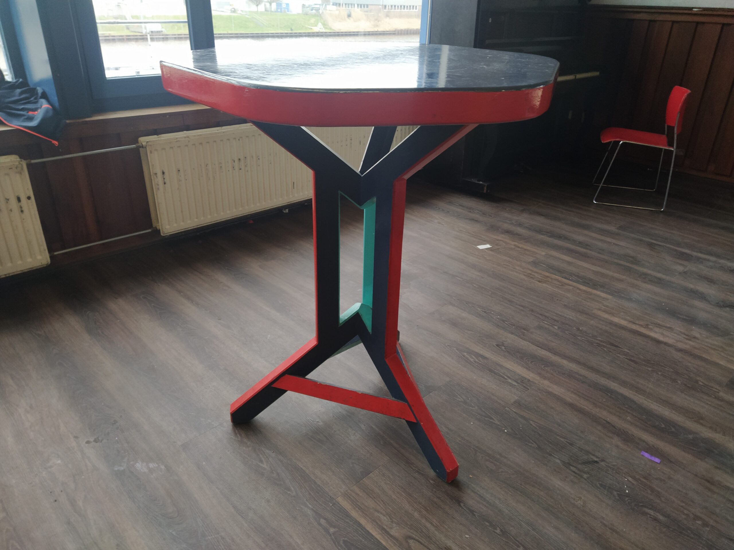 Beauvoir table